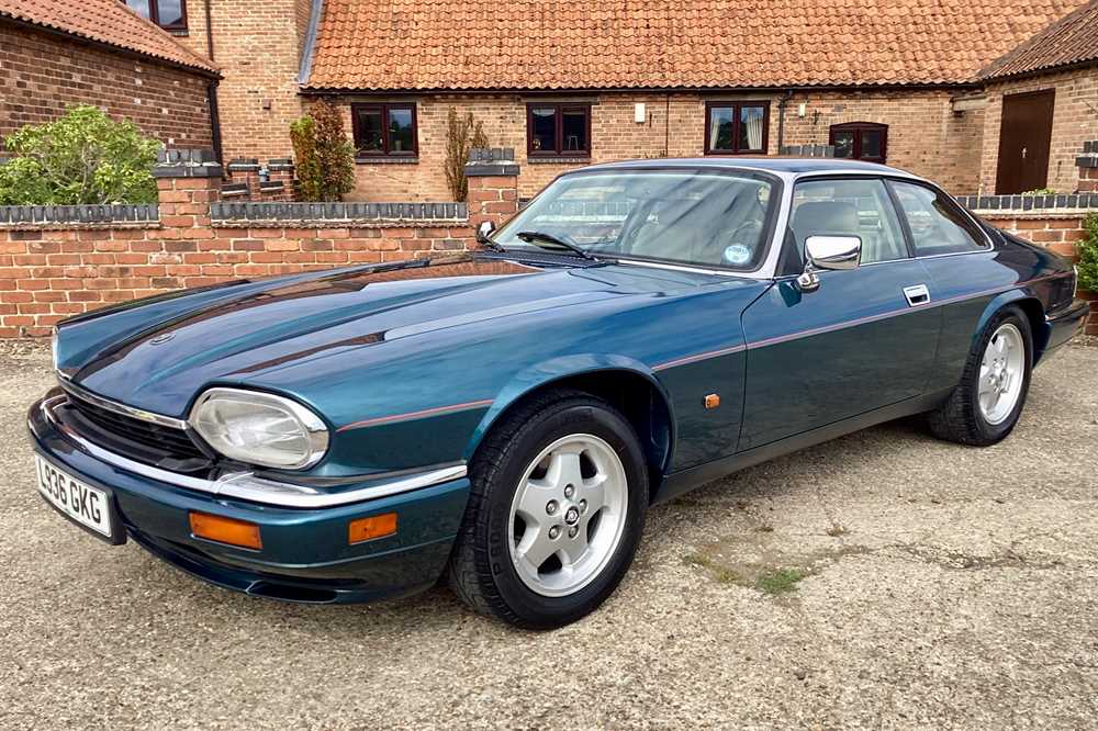 Lot 31 - 1993 Jaguar XJS 4.0