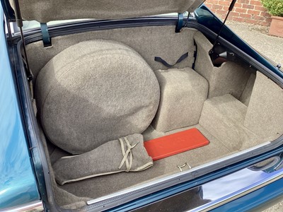 Lot 31 - 1993 Jaguar XJS 4.0