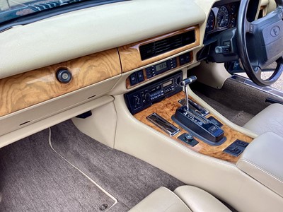 Lot 31 - 1993 Jaguar XJS 4.0