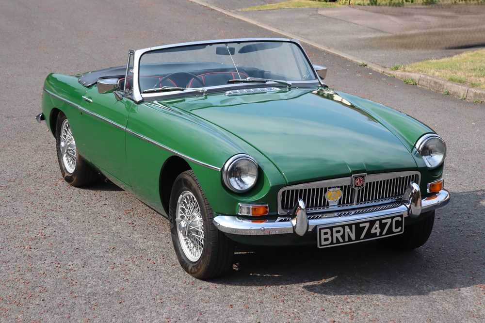 Lot 22 - 1965 MG B Roadster