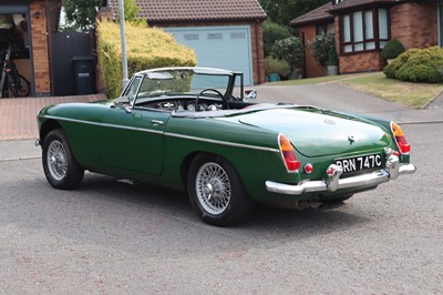 Lot 22 - 1965 MG B Roadster