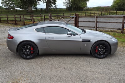 Lot 98 - 2006 Aston Martin V8 Vantage