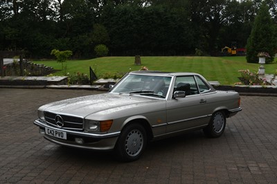 Lot 9 - 1986 Mercedes-Benz 500 SL