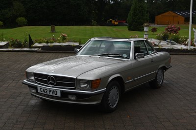 Lot 9 - 1986 Mercedes-Benz 500 SL