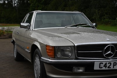 Lot 9 - 1986 Mercedes-Benz 500 SL