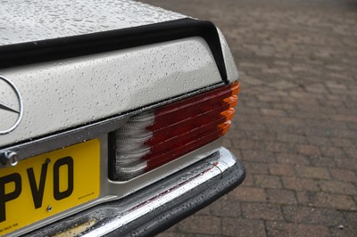 Lot 9 - 1986 Mercedes-Benz 500 SL