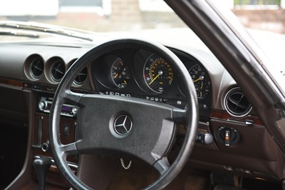 Lot 9 - 1986 Mercedes-Benz 500 SL