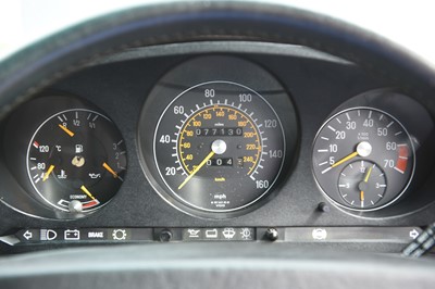 Lot 9 - 1986 Mercedes-Benz 500 SL