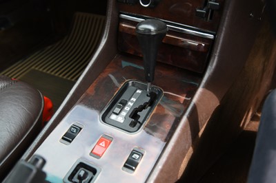 Lot 9 - 1986 Mercedes-Benz 500 SL