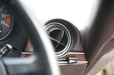 Lot 9 - 1986 Mercedes-Benz 500 SL