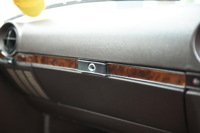 Lot 9 - 1986 Mercedes-Benz 500 SL