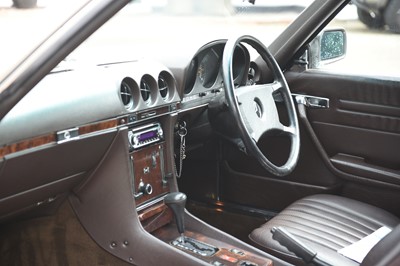 Lot 9 - 1986 Mercedes-Benz 500 SL