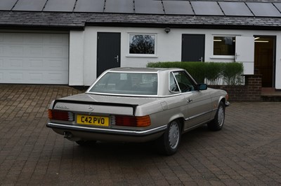 Lot 9 - 1986 Mercedes-Benz 500 SL