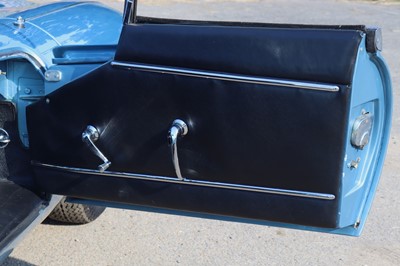 Lot 260 - 1961 Jaguar E-Type Series I 3.8 Roadster