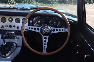 Lot 260 - 1961 Jaguar E-Type Series I 3.8 Roadster