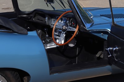 Lot 260 - 1961 Jaguar E-Type Series I 3.8 Roadster