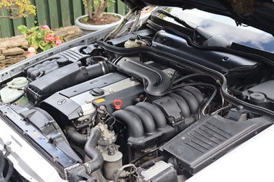 Lot 64 - 1997 Mercedes-Benz SL320