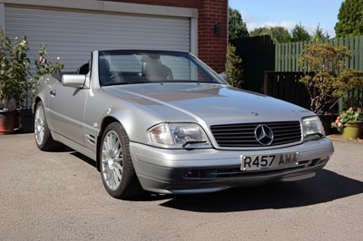 Lot 64 - 1997 Mercedes-Benz SL320