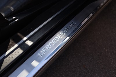 Lot 64 - 1997 Mercedes-Benz SL320