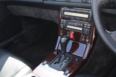 Lot 64 - 1997 Mercedes-Benz SL320