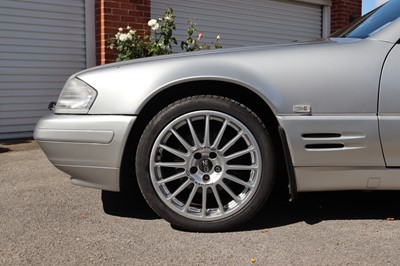 Lot 64 - 1997 Mercedes-Benz SL320