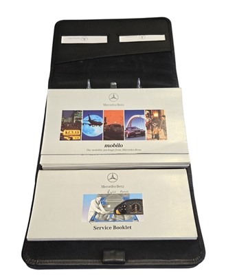 Lot 64 - 1997 Mercedes-Benz SL320