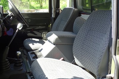 Lot 39 - 1987 Land Rover Defender