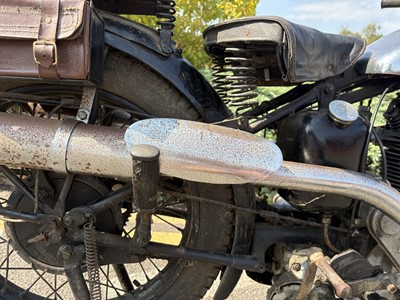 Lot 373 - 1934 Levis A2