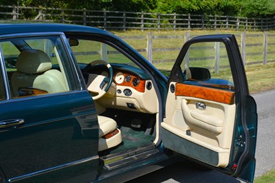 Lot 235 - 2000 Bentley Arnage Red Label