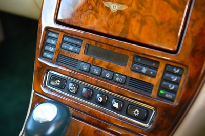 Lot 235 - 2000 Bentley Arnage Red Label