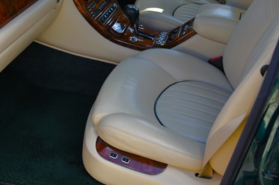 Lot 235 - 2000 Bentley Arnage Red Label