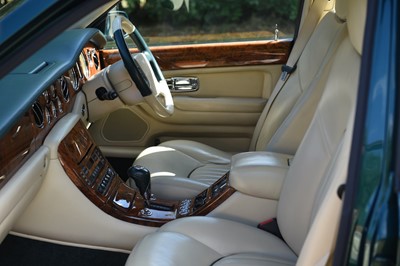 Lot 235 - 2000 Bentley Arnage Red Label