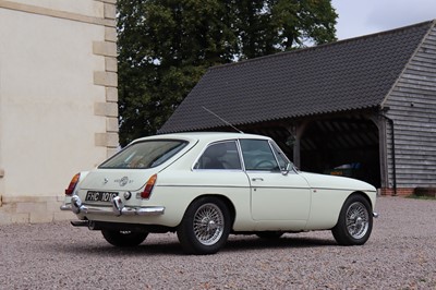 Lot 238 - 1968 MG C GT