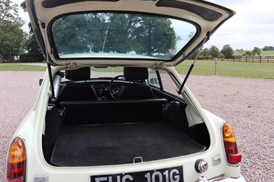 Lot 238 - 1968 MG C GT