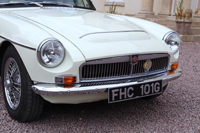 Lot 238 - 1968 MG C GT