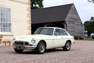 Lot 238 - 1968 MG C GT