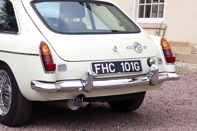 Lot 238 - 1968 MG C GT