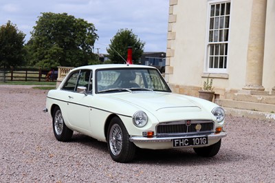 Lot 238 - 1968 MG C GT