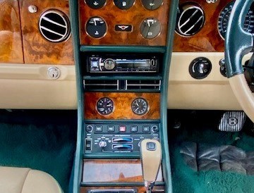 Lot 211 - 1996 Bentley Continental R