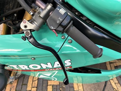 Lot 292 - 2003 Petronas FP1