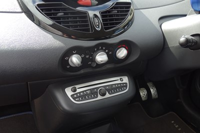 Lot 100 - 2011 Renault Twingo RS Gordini series