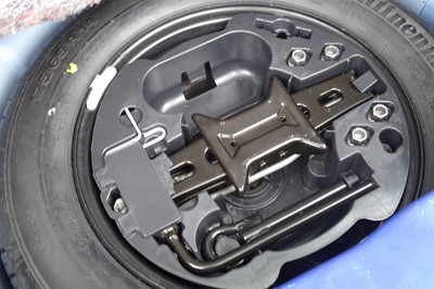 Lot 100 - 2011 Renault Twingo RS Gordini series