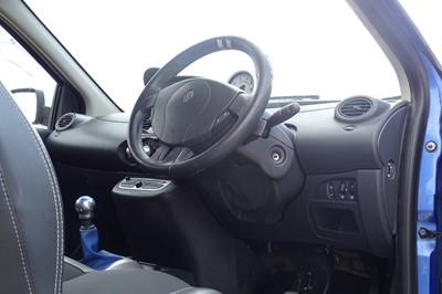 Lot 100 - 2011 Renault Twingo RS Gordini series
