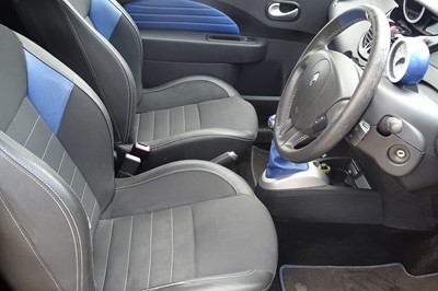 Lot 100 - 2011 Renault Twingo RS Gordini series