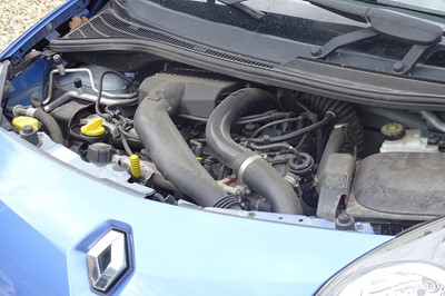 Lot 100 - 2011 Renault Twingo RS Gordini series