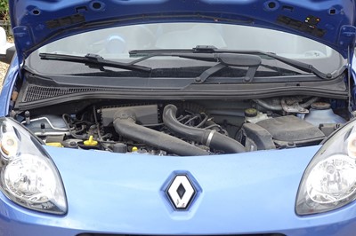 Lot 100 - 2011 Renault Twingo RS Gordini series