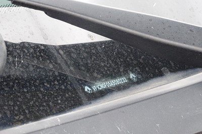 Lot 100 - 2011 Renault Twingo RS Gordini series