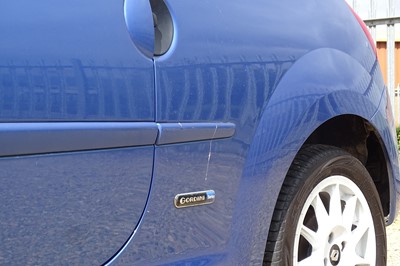 Lot 100 - 2011 Renault Twingo RS Gordini series