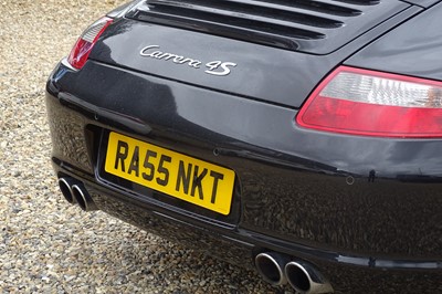Lot 111 - 2005 Porsche 911 Carrera 4S