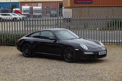 Lot 111 - 2005 Porsche 911 Carrera 4S